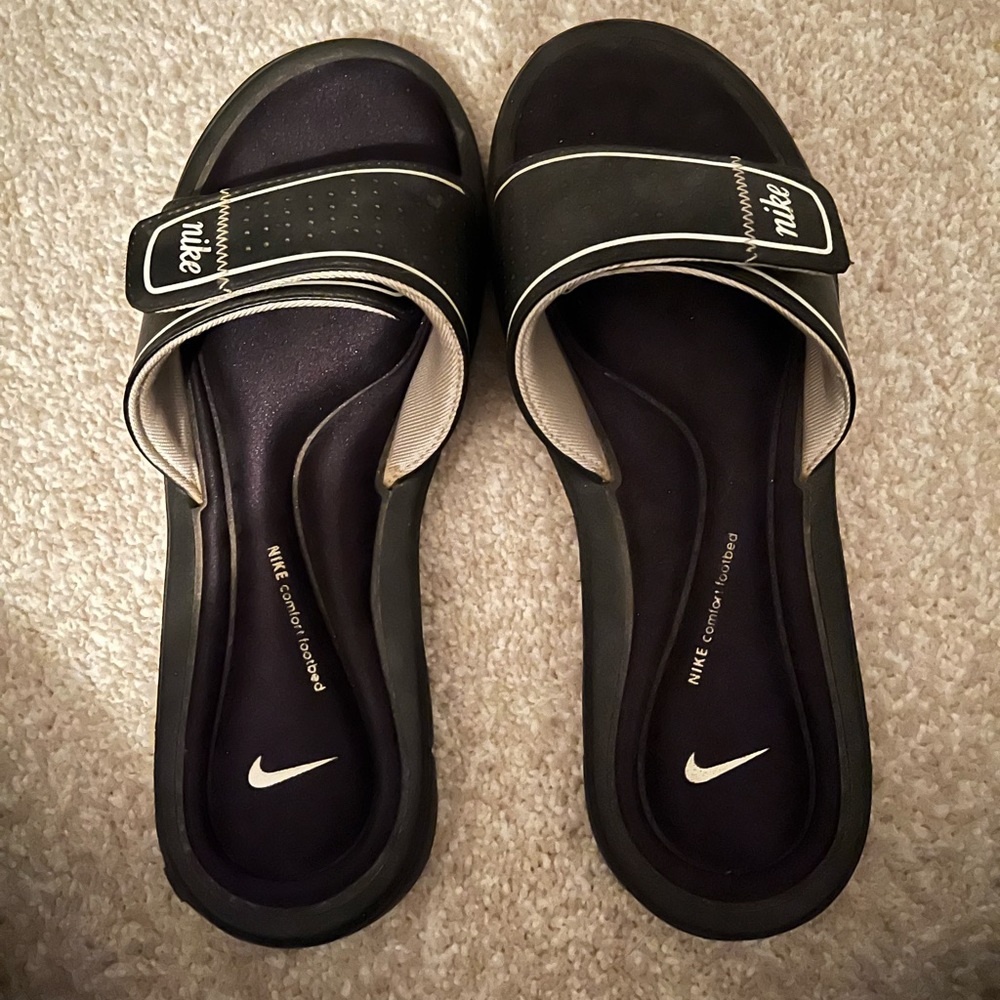 nike slides size 9